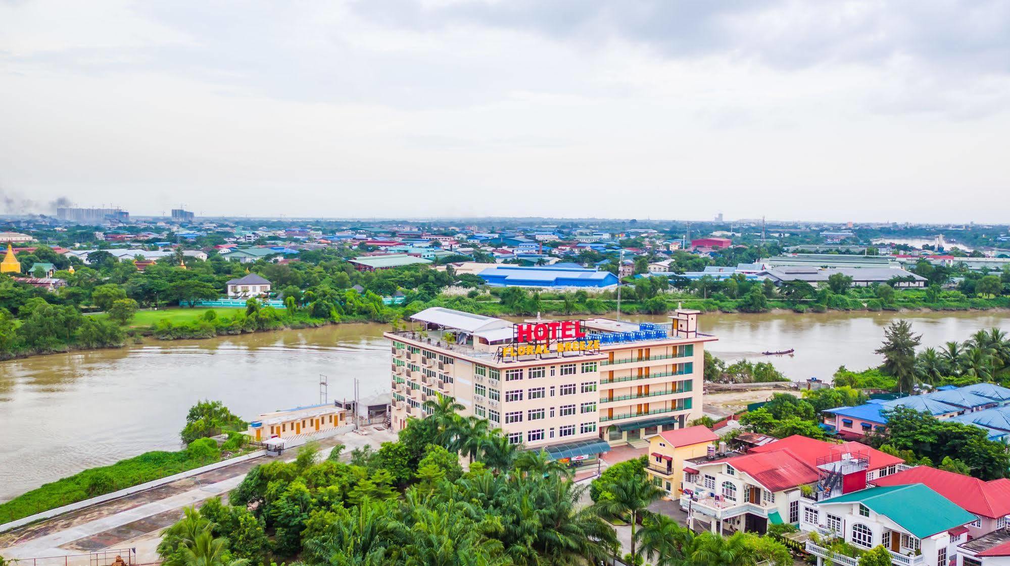 Hotel Sincere Smile Yangon Exterior photo